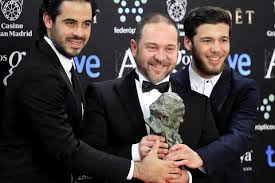 Director Miguel Ferrari recibe Premio Goya 2014 por la película Azul y no tan Rosa