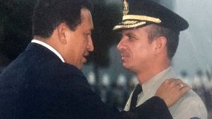 Hugo “El Pollo” Carvajal, el hombre que guarda los secretos más importantes de la estructura de poder que montó Hugo Chávez y que heredó Nicolás Maduro - Sebastiana Barráez