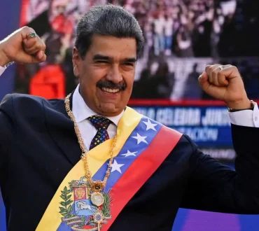 La segunda usurpación de Maduro: su banda presidencial es la vergüenza de Europa - Beatriz Becerra