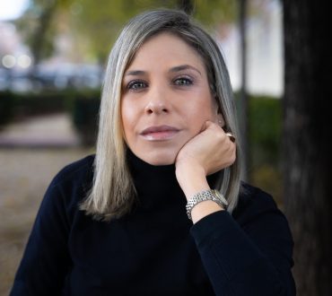 Karina Sainz Borgo: “No creo en las literaturas nacionales” - Rafael Osío Cabrices