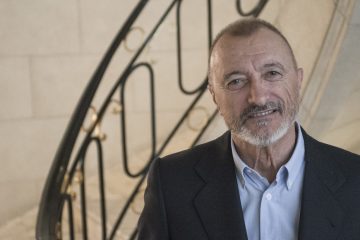 Arturo Pérez-Reverte: “Nadie que conozca la historia argentina puede ser optimista” - Clarín.com