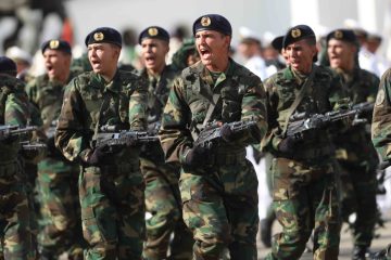 Crisis en Venezuela escala hacia una salida militar - Francisco Olivares
