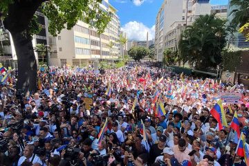 Vivimos un período estelar - Elías Pino Iturrieta